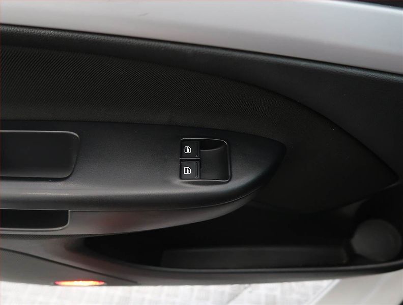 Škoda Octavia (2010) 1.6 TDI - fotka 13 z 14