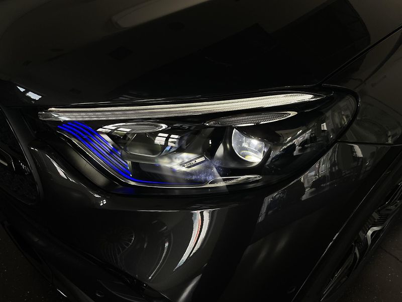 Mercedes-Benz GLC 200d 4Matic - fotka 9 z 33