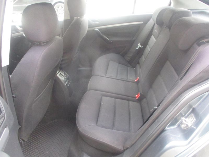 Škoda Octavia 1.9 TDi - fotka 11 z 28
