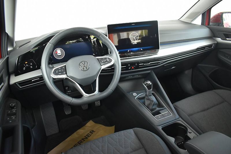 Volkswagen Golf (2024) 1.5TSI 85kW, LED,CZ,1.Majitel - fotka 5 z 22
