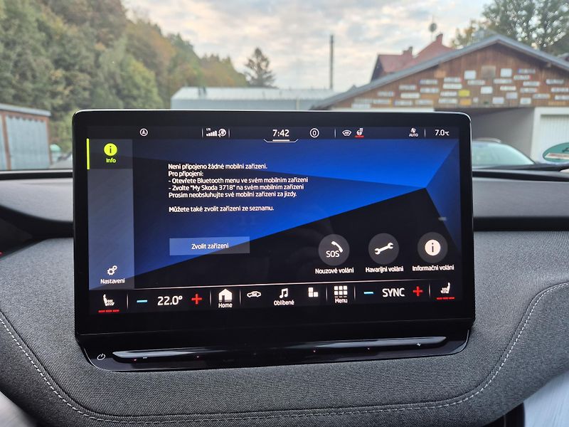Škoda Enyaq 150kw, iV80 19ALU SOH 94% - fotka 35 z 47