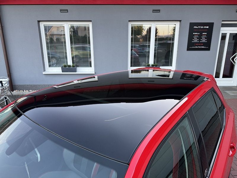 Škoda Fabia (2015) 1.2TSi Monte Carlo Panorama - fotka 44 z 49