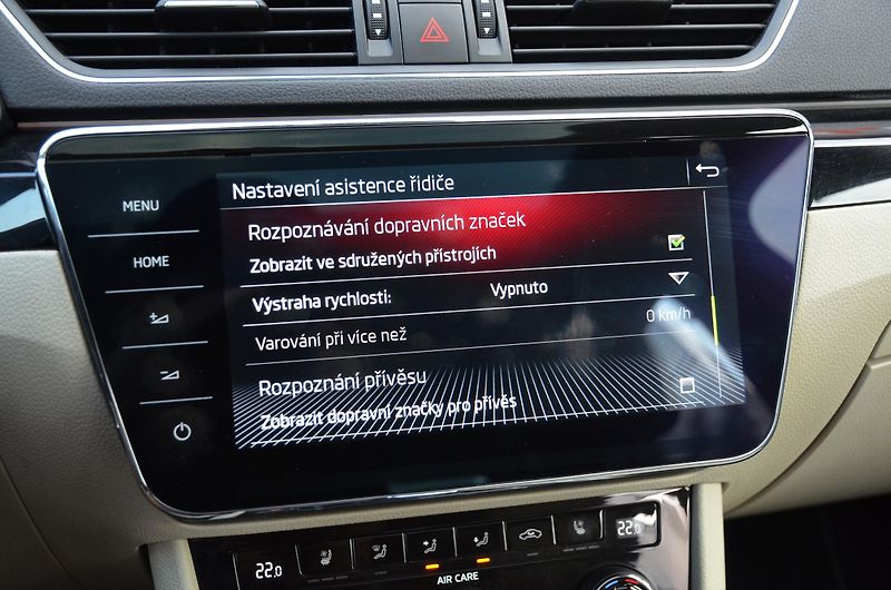 Škoda Superb (2017) 2.0 TSi 206kW DSG 4x4 L&K / ČR - fotka 45 z 50
