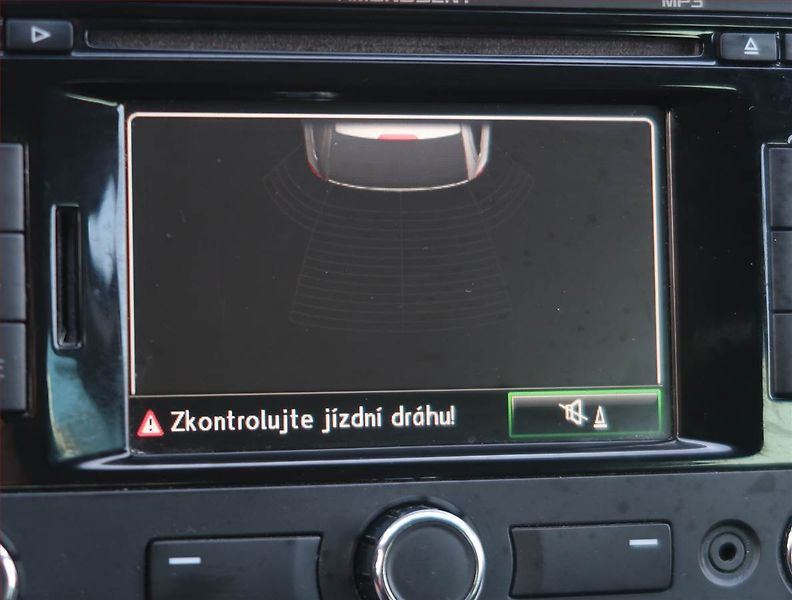 Škoda Octavia (2012) Ambition 1.6 TDI, Navi - fotka 18 z 20