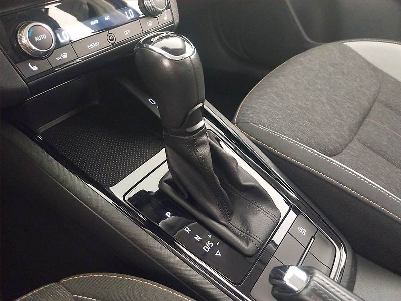 Škoda Scala (2020) Style 1.0 TSI, Automat - fotka 13 z 21