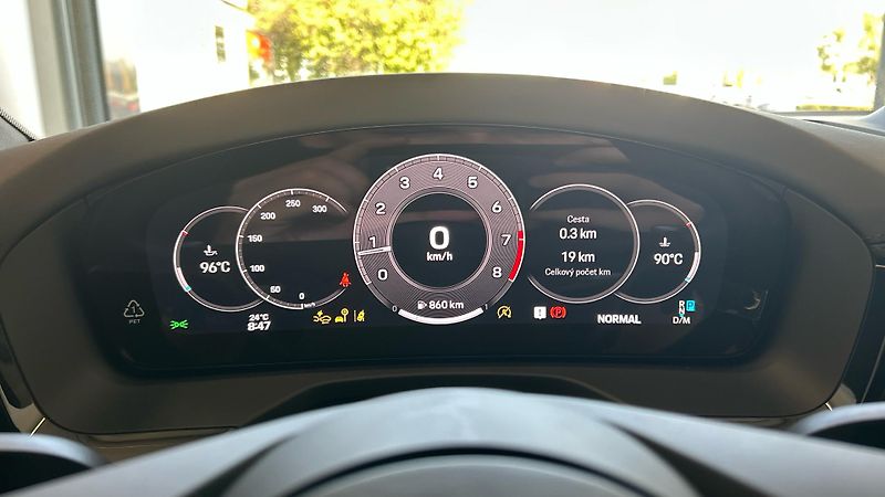 Porsche Panamera - fotka 25 z 30