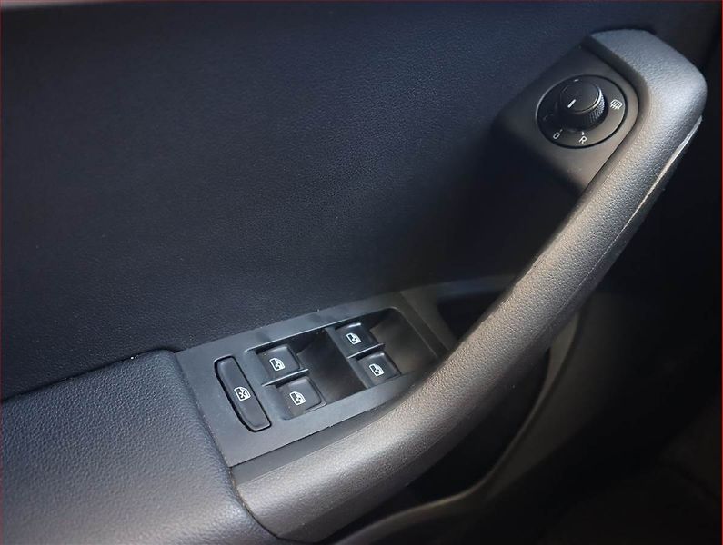 Škoda Octavia (2016) 2.0 TDI, 4X4, Automat, Navi - fotka 16 z 18