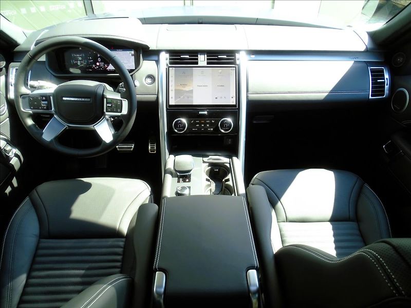 Land Rover Discovery (2026) 3,0 D350 TEMPEST Edition* - fotka 11 z 26