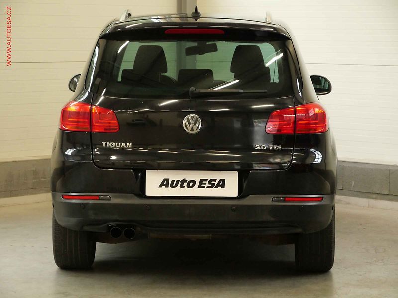 Volkswagen Tiguan (2012) 2.0TDi 4x4, DSG, navi, xenon - fotka 5 z 19