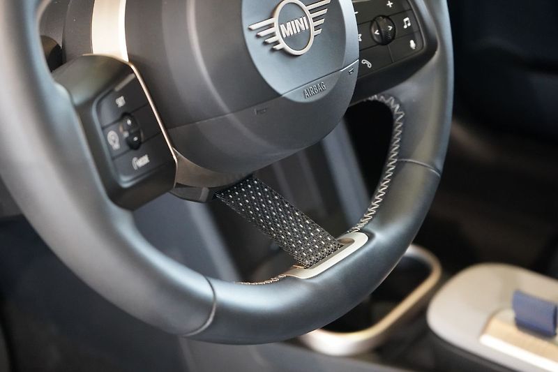 Mini Cooper S Paket XL, Masáž, H/K, Panorama - fotka 23 z 49