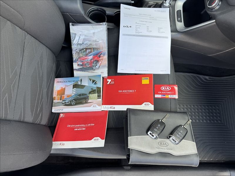 Kia Ceed 1,6 GDI 99kW tempomat původ ČR - fotka 45 z 50