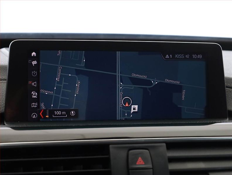 BMW Řada 3 (2018) Sport Line 320d xDrive GT - fotka 14 z 18
