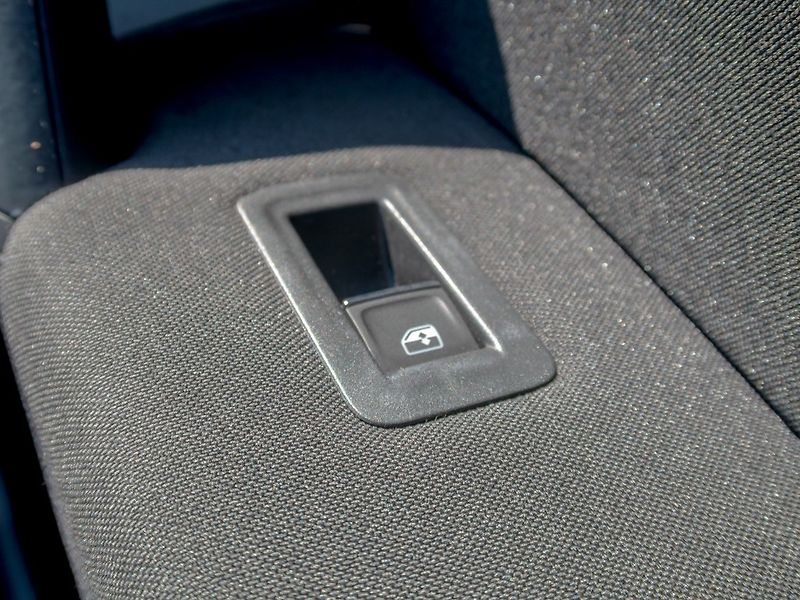 Volkswagen Tiguan (2021) 2.0TDI 110KW NAVI – LED - fotka 36 z 50