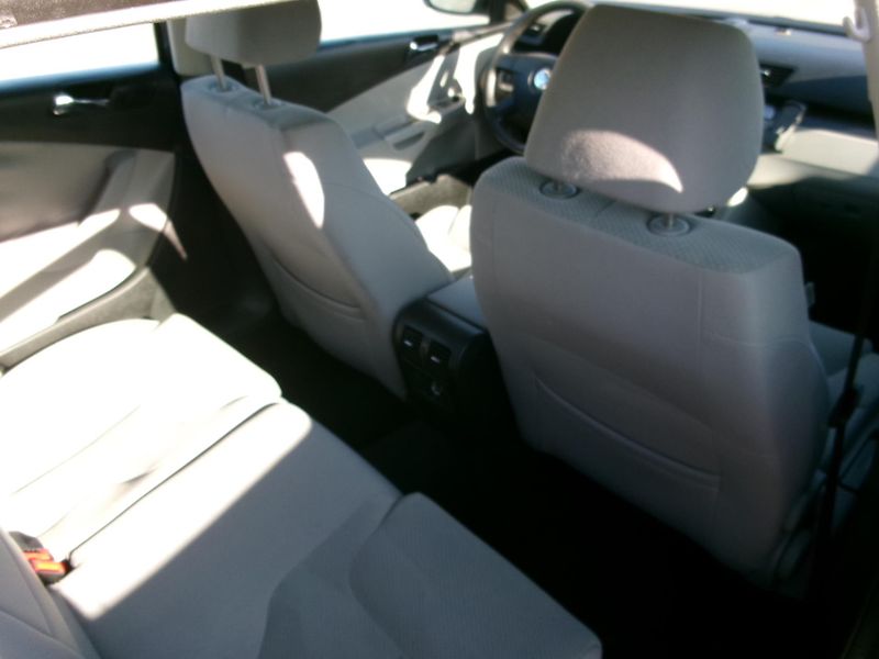 Volkswagen Passat (2007) 2,0TDI 103kW AC TEMP HF - fotka 15 z 25