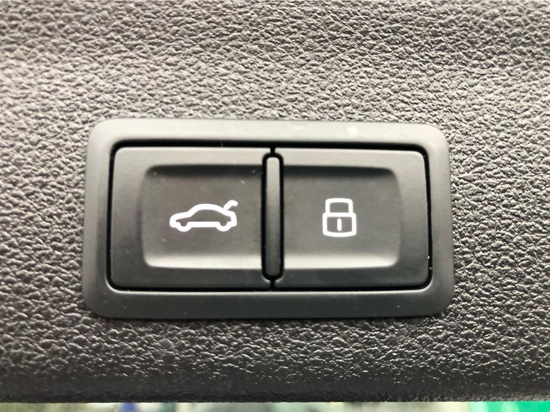 Audi A6 3,0 TSI Quattro - fotka 28 z 29