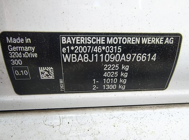 BMW Řada 3 (2019) 320 M XD AT ČR/NAVI/KAMERA/ALU - fotka 45 z 53