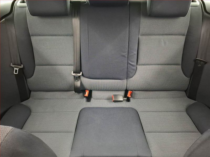 Audi A3 (2004) 2.0 TDI, nová STK, rezervace - fotka 10 z 14