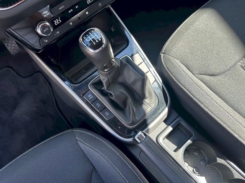 Škoda Fabia (2025) 1,0 TSI / 85 KW / Top Selectio - fotka 27 z 30