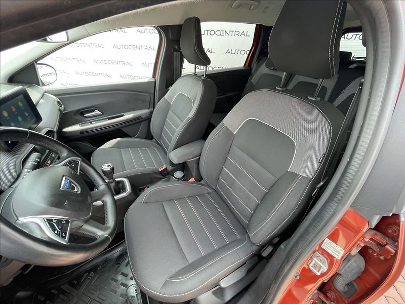 Dacia Jogger 1,0 1,0TCe,81kW,EXTREME LIMITE - fotka 12 z 27