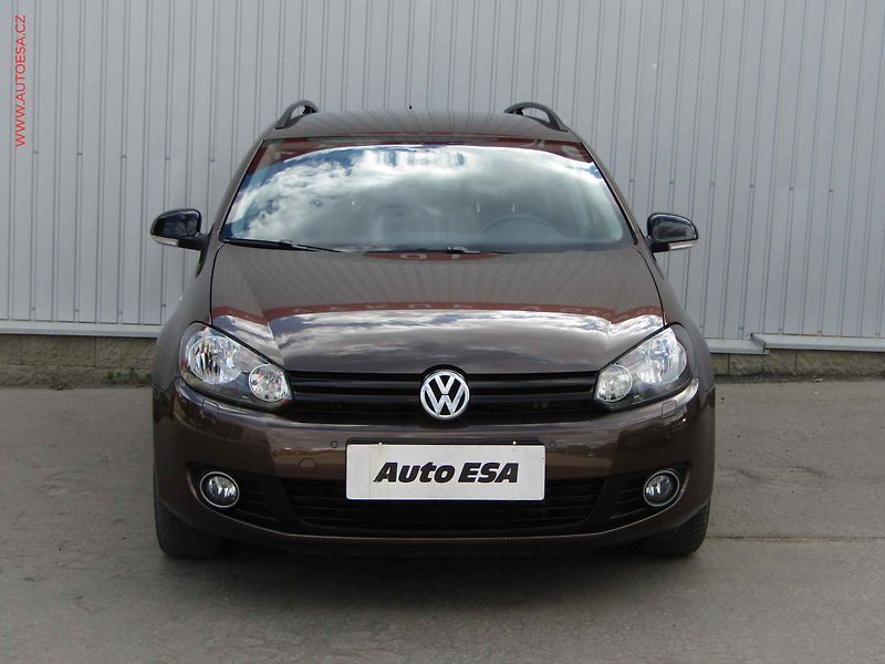 Volkswagen Golf (2012) 1.2 TSi, Match, park. čidla - fotka 2 z 16