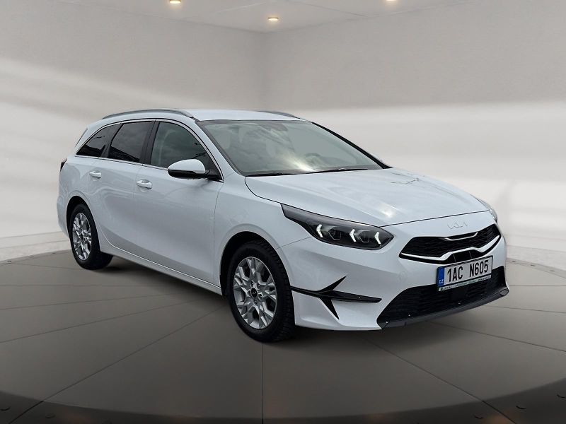 Kia Ceed (2024) TOP 1.5T-GDI 118kW CZ DPH - fotka 3 z 11