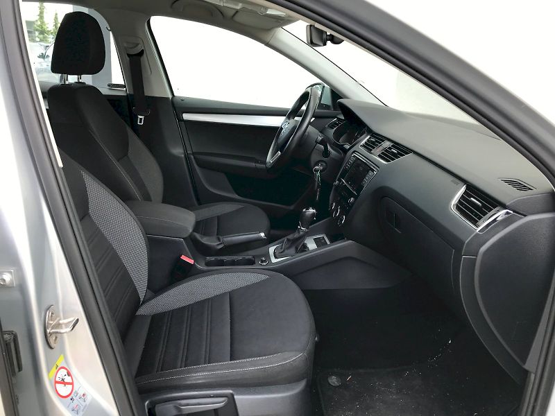 Škoda Octavia (2018) AMB TD 85/1.6 A7F - fotka 23 z 25