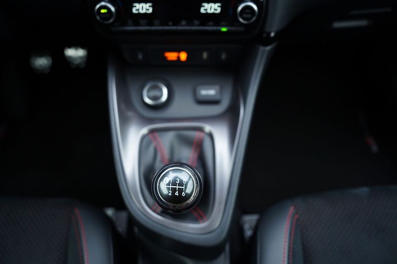 Toyota Ostatní GR 1.6L Turbo/265 PS/4WD/ČR - fotka 26 z 33