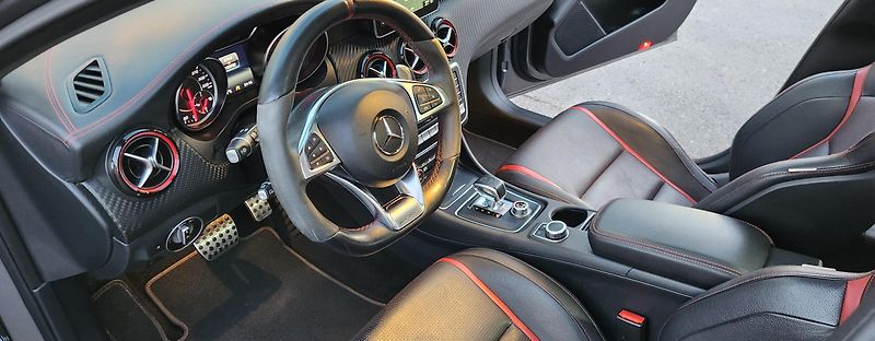 Mercedes-Benz Třídy A (2015) 45*AMG*4M*NIGHT*KŘIDLO*440PS - fotka 18 z 50
