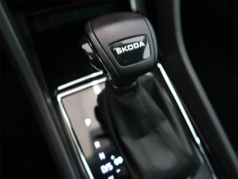 Škoda Karoq (2022) Style 1.5 TSI - fotka 14 z 15