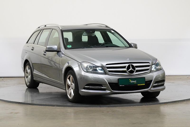 Mercedes-Benz Třídy C - fotka 8 z 27
