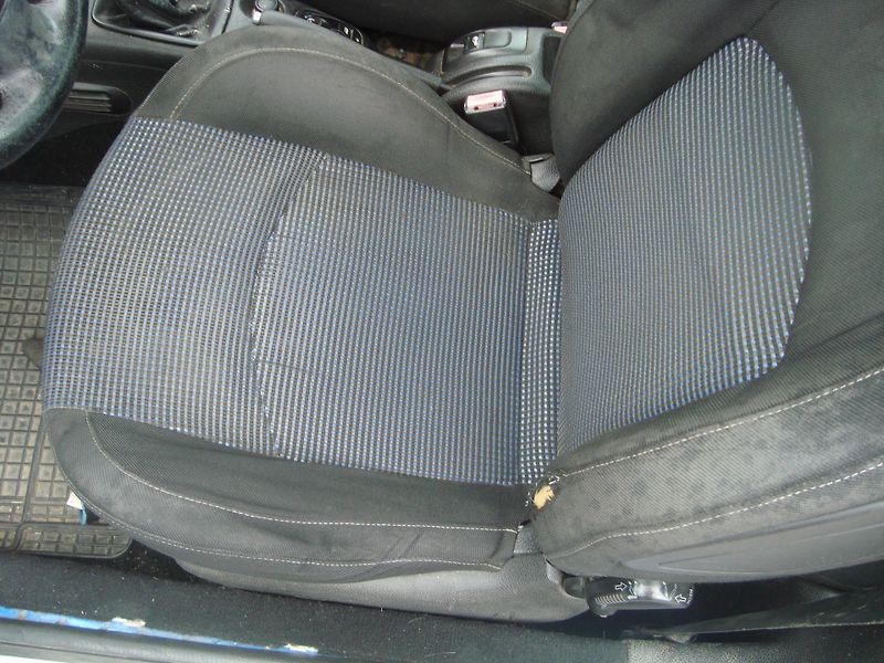 Peugeot 206 (2005) CC 1,6 - fotka 7 z 13