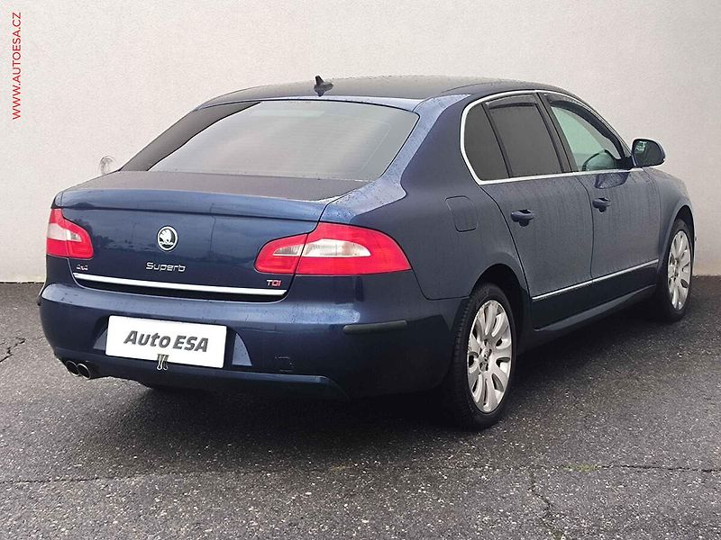 Škoda Superb (2009) 2.0TDi 4x4, ČR, Elegance - fotka 4 z 19