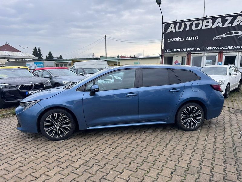 Toyota Corolla (2019) 1,2i 85KW TURBO SPOJKA 2. MAJ - fotka 2 z 50