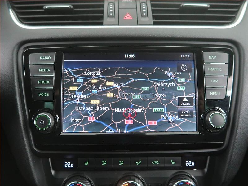 Škoda Octavia (2015) RS 2.0 TDI, Automat, Navi - fotka 19 z 23