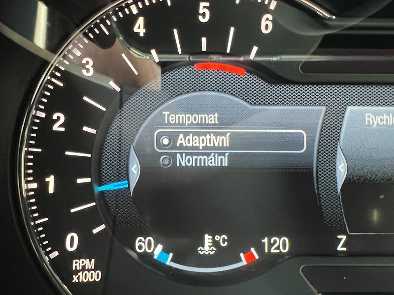 Ford S-MAX (2018) Titanium! 2.0TDCi 132kW! LED! - fotka 25 z 40