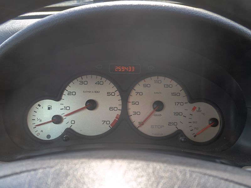 Peugeot Partner (2005) AC 1.6i 16V 80KW 5dv - fotka 19 z 31