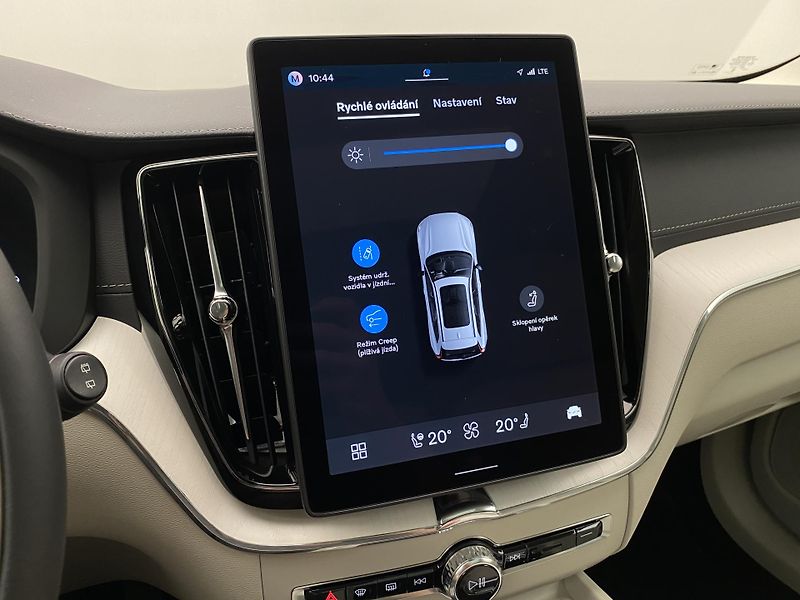 Volvo XC60 T8 AWD RECHARGE REZERVACE - fotka 46 z 66