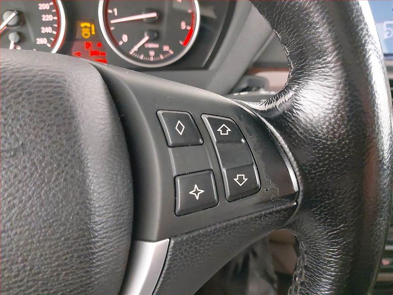 BMW X5 (2008) xDrive30d, 4X4, Automat - fotka 22 z 25