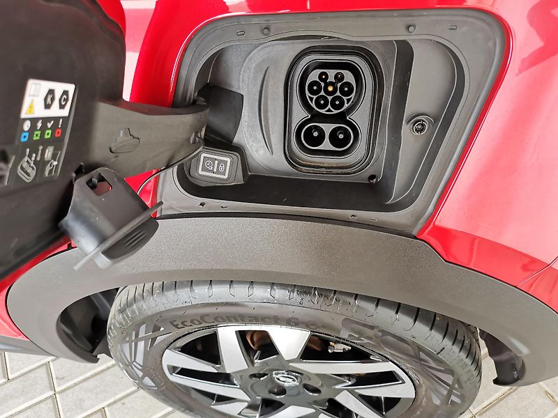 Opel Mokka (2023) e LED KAM NAVI TOVÁRNÍ ZÁRUKA - fotka 20 z 24