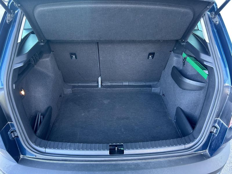 Škoda Karoq Style 1.5 TSI /110kW 7st.aut.D - fotka 12 z 26