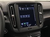 Volvo XC40 T2 ESSENTIAL  - náhled 32