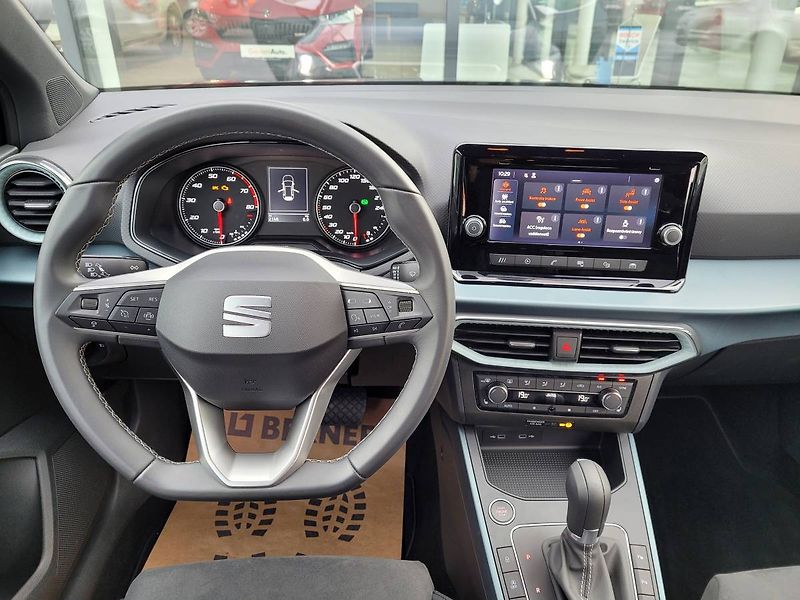 Seat Arona 1.0 TSI DSG Xperience - fotka 16 z 44