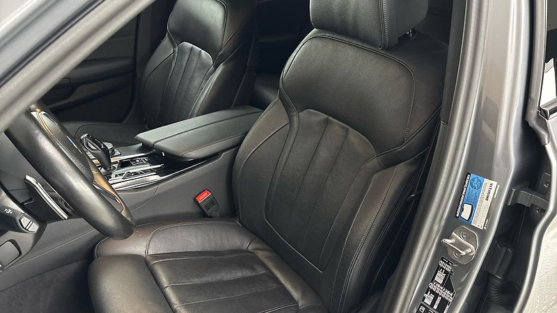 BMW Řada 5 540i AUT xDrive M-paket Tourin - fotka 15 z 34