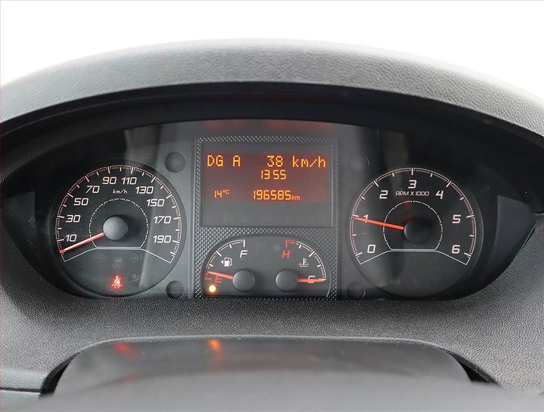 Citroën Jumper (2018) 2.0 BlueHDi, Maxi, 14m3, 1.0t - fotka 8 z 14