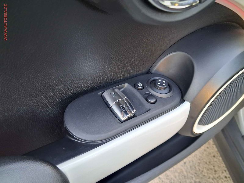 Mini Cooper (2017) 1.5i, LED, AC, temo - fotka 12 z 14