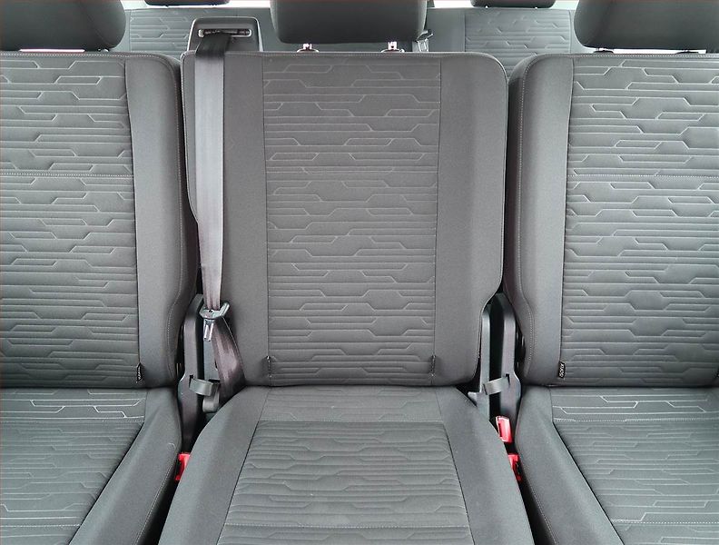Volkswagen Caravelle (2021) Comfortline 2.0 TDI, ČR - fotka 10 z 15