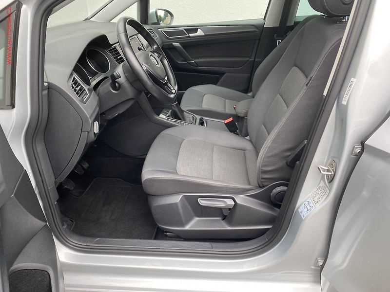 Volkswagen Golf Sportsvan (2018) 1.0 TSi, Comfortline, navi - fotka 9 z 16