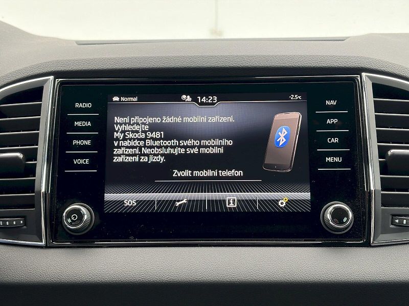 Škoda Karoq (2025) DSG 4x4  2.0 TDI / 110 kW / TO - fotka 26 z 34