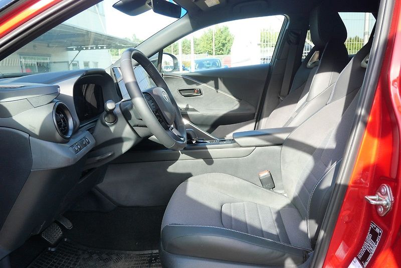 Toyota C-HR - fotka 5 z 6