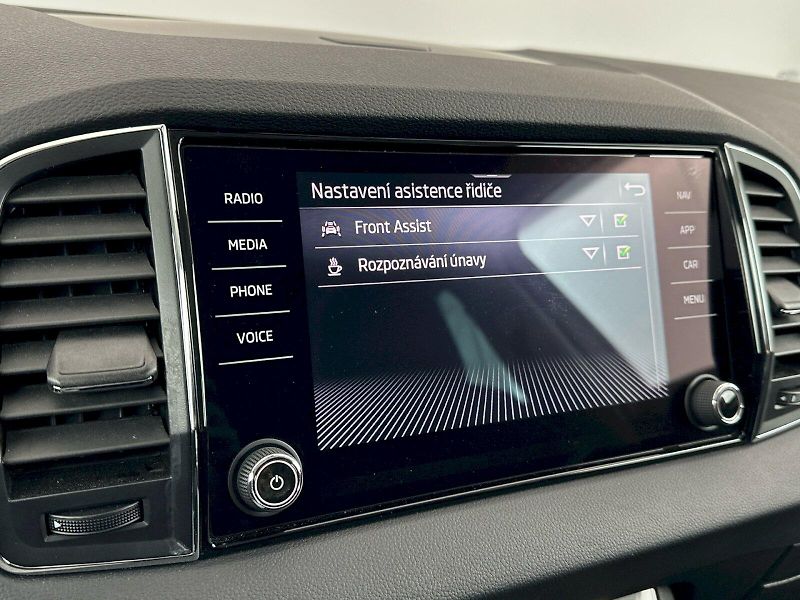 Škoda Karoq (2022) 2.0TDI 110kW Ambition - fotka 13 z 29
